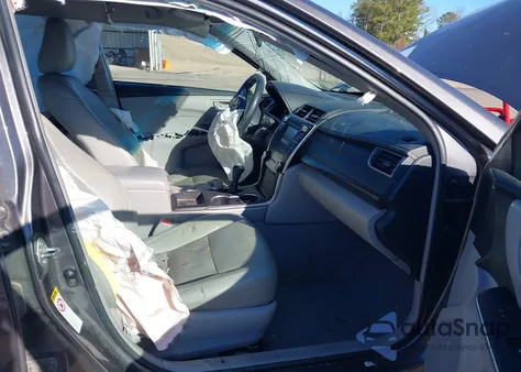 2016 Toyota Camry Le z USA, uszkodzony, nr VIN 4T4BF1FK6GR520696